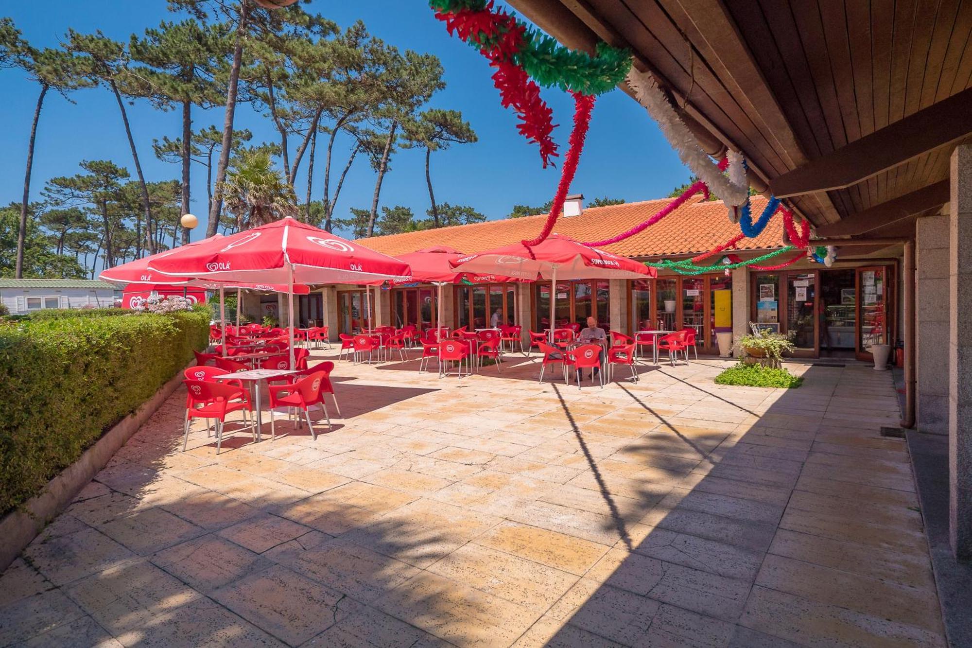 Parque De Campismo Orbitur Angeiras Hotel Bagian luar foto