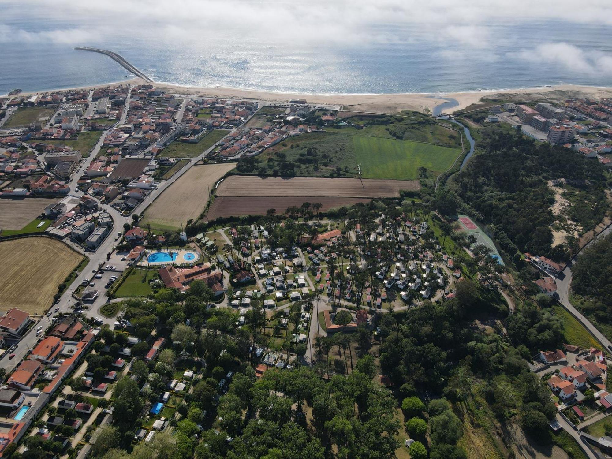 Parque De Campismo Orbitur Angeiras Hotel Bagian luar foto