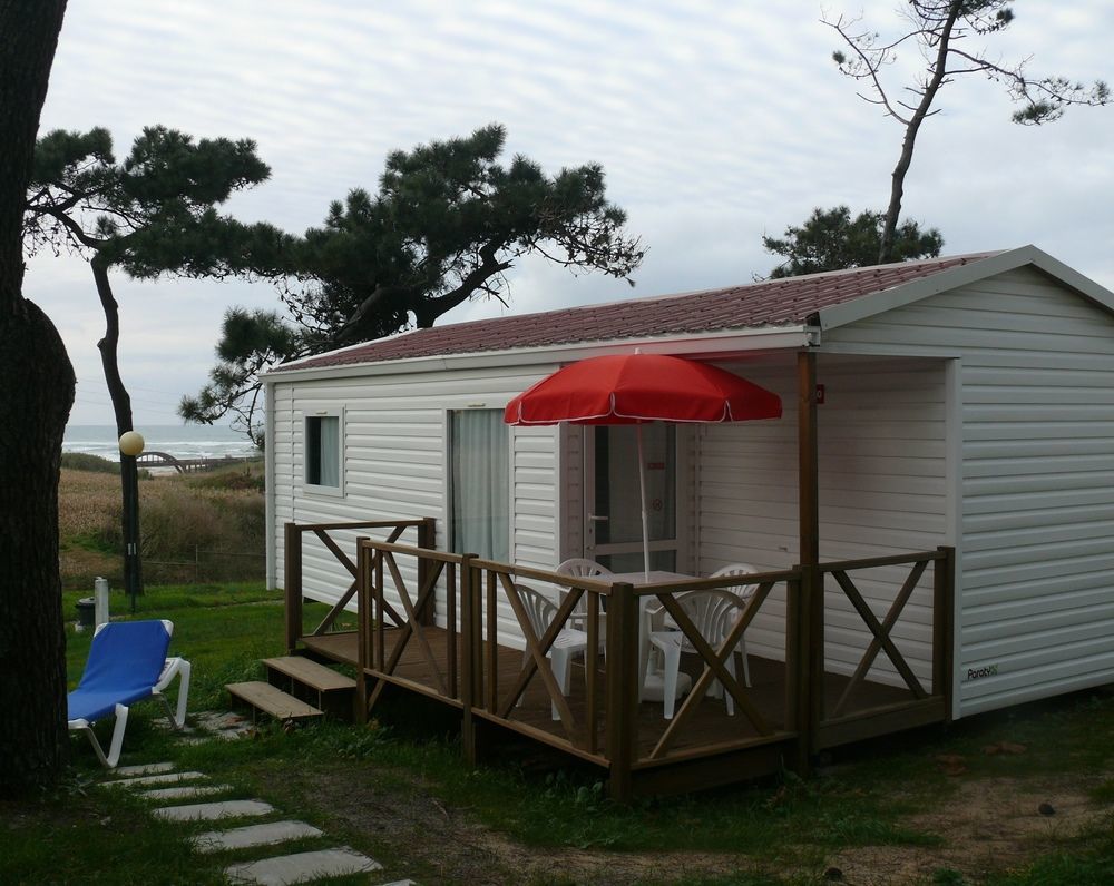 Parque De Campismo Orbitur Angeiras Hotel Bagian luar foto